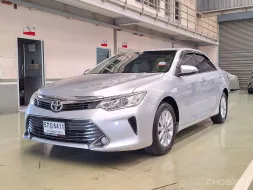 2016 Toyota CAMRY 2.0 G รถเก๋ง 4 ประตู ฟรีดาวน์ รับประกันคุณภาพรถ 1 ปี หรือ 20,000 กม*