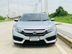 2018 Honda CIVIC 1.8 E i-VTEC รถเก๋ง 4 ประตู 