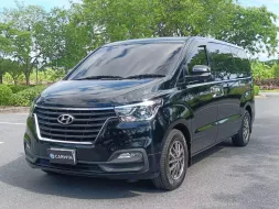 2019 Hyundai H-1 2.5 Touring รถตู้