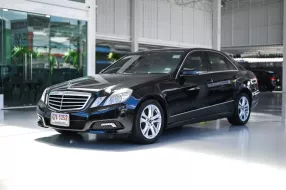 2010 Mercedes-Benz E300 3.0 Avantgarde Sports รถเก๋ง 4 ประตู 