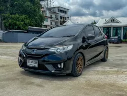 2015 Honda JAZZ 1.5 S i-VTEC รถเก๋ง 5 ประตู 