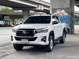 2019 Toyota Hilux Revo 2.4 E Prerunner ดีเซล พร้อมใช้ 