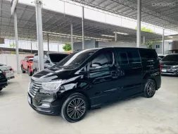 HYUNDAI H1 2.5 DELUXE ปี 2019 รถสวย มือแรกออกห้าง 11 ที่นั่ง ไมล์น้อย ประตูไฟฟ้า รับประกันตัวถังสวย