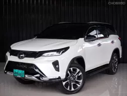 2021 Toyota Fortuner 2.8 Legender AT ดีเซล ขาว  - มือเดียว วารันตี-2026 ภายในดำแดง รถบ้าน ฟรีดาวน์