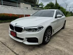 2019 BMW 520d 2.0 M Sport รถเก๋ง 4 ประตู ออกรถง่าย รถบ้านไมล์แท้ มือเดียวป้ายแดง 