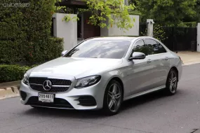 2017 Mercedes-Benz E300e 2.0 e AMG Dynamic รถเก๋ง 4 ประตู 