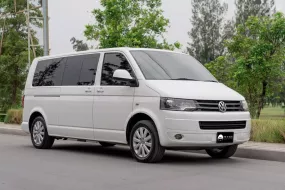 VOLKSWAGEN Caravelle T5 2.0 TDi ปี 2013 📌𝐕𝐎𝐋𝐊𝐒𝐖𝐀𝐆𝐄𝐍 T5 พร้อมจอง ราคาเร้าใจที่สุด 4 แสนบาท