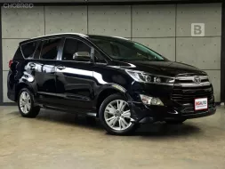 2020 Toyota Innova 2.8 Crysta V   AT ไมล์แท้ รุ่นTOPสุด รถประจำตำแหน่ง B7571