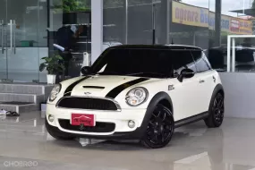 Mini Cooper Hatch 1.6 S ปี 2010 ไมล์แท้ 9x,xxx โล รถบ้านแท้ๆ ไม่เคยติดแก๊ส ซันรูฟ ภายในสีแดงตัวท๊อป