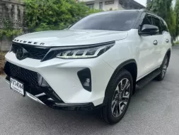 ขาย รถมือสอง 2023 Toyota Fortuner 2.8 Legender SUV 