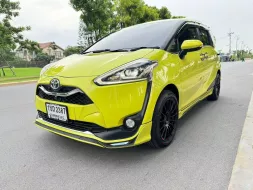 2020 Toyota Sienta 1.5 V รถตู้ดาวน์ 0%