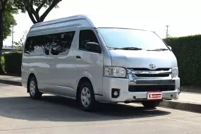 Toyota Hiace 3.0 COMMUTER D4D 2018 รถตู้ใช้งานในครอบครัวเบาะวีไอพี 9 ที่นั่ง เครดิตฟรีดาวน์ได้