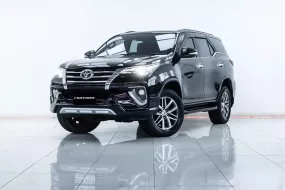 2A476 Toyota Fortuner 2.4 V SUV 2016 