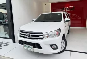 2019 Toyota Hilux Revo 2.4 E รถกระบะ 