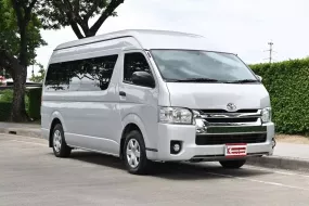 Toyota Hiace 3.0 COMMUTER D4D 2017 รถตู้ใช้งานในครอบครัวไมล์เพียง 6 หมื่นกว่าโล เช็คศูนย์ตลอด