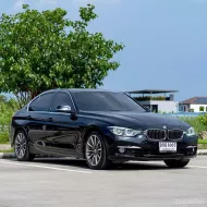 2017 BMW 330e 2.0 Luxury รถเก๋ง 4 ประตู ออกรถง่าย