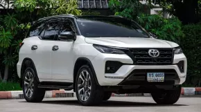 2022 Toyota Fortuner 2.4 Commander SUV 