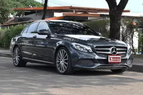 Benz C350 2.0 W205 e AMG Dynamic 2016 รถบ้านมือเดียวใช้งานน้อย ไมล์เพียง 6 หมื่นกว่าโล ชุดแต่งศูนย์