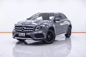 1C162 BENZ GLA250 2.0 AT 2019