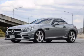 Mercedes Benz SLK 250 AMG หลังคาแก้ว รุ่น Top สุด Full-Option ปี 2011 สี PALLADIUM SILVER