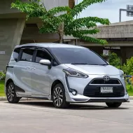 2018 Toyota Sienta 1.5 V ออกรถฟรี