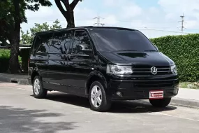 Volkswagen Caravelle 2.0 TDi 2013 รถตู้ใช้งานในครอบครัวไฟหน้า LED แต่งวีไอพีครบๆ 