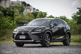 🔥 Exclusive Crossover หรูหราตามสไตล์ Lexus NX300h 2.5 Grand Luxury SUV 