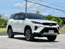 2020 Toyota Fortuner 2.4 Legender SUV ออกรถง่าย