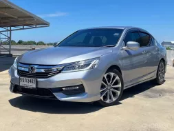 2016 Honda ACCORD 2.0 EL i-VTEC รถเก๋ง 4 ประตู ฟรีดาวน์