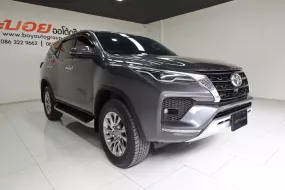 2020 Toyota Fortuner 2.4 V SUV 