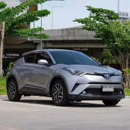 2018 Toyota C-HR 1.8 HV Mid SUV รถสวย