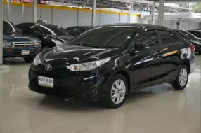 2018 Toyota Yaris Ativ 1.2 E รถเก๋ง 4 ประตู 