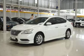 2012 Nissan Sylphy 1.6 E รถเก๋ง 4 ประตู 