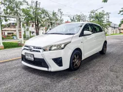 Toyota Yaris 1.2 J เกียร์ออโต้ ปี 2015 ผ่อนเริ่มต้น 4,xxx บาท