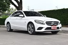 Benz C300e 2.0 W205 Avantgarde 2021 รถบ้านมือเดียวออกศูนย์ไมล์ 3 หมื่นกว่าโล ตัวท๊อปสุด