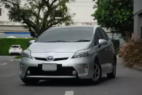 2013 Toyota Prius 1.8 Hybrid Top option grade รถเก๋ง 5 ประตู รถบ้านมือเดียว ไมล์น้อย เจ้าของขายเอง 