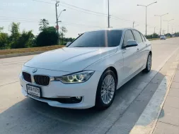 🚩BMW 320i Luxury F30 ปี 2015 