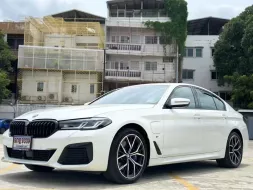 ซื้อขายรถมือสอง 2022 Bmw 530e M-Sport Lci G30 AT