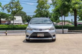 2016 Toyota VIOS 1.5 E รถเก๋ง 4 ประตู 