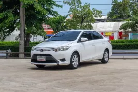 2016 Toyota VIOS 1.5 E รถเก๋ง 4 ประตู 