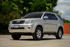 New !! Toyota Fortuner 2.7v 4wd AT ปี 2005 ถูกที่สุดในตลาด สภาพสวยมาก