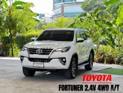 รถบ้านมือเดียว Toyota Fortuner 2.4 V 4WD SUV รถ7ที่นั่ง