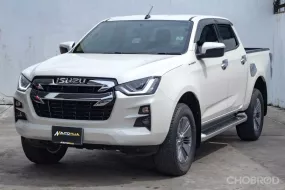 2021 Isuzu Dmax Cab4 Hilander 1.9 Z M/T รถสวยสภาพพร้อมใช้งาน สภาพใหม่กริป 