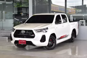 Toyota Hilux Revo 2.8 GR Sport ออโต้ ปี2022 สวยสภาพป้ายแดง ไมล์18,xxxโล รถบ้านมือเดียว warranty2026