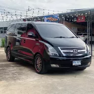 2011 Hyundai H-1 2.5 Deluxe รถตู้/VAN ไมล์