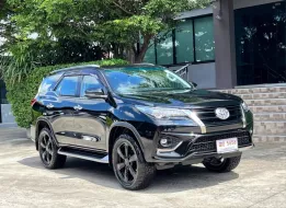 2019 TOYOTA FORTUNER TRD 4WD รถมือเดียวออกป้ายแดง รถวิ่งน้อย เข้าศูนย์ทุกระยะ ไม่เคยมีอุบัติเหตุครับ