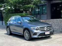 2018 BENZ GLC 250D AMG รถมือเดียวออกป้ายแดง รถวิ่งน้อย เข้าศูนย์ทุกระยะ ไม่เคยมีอุบัติเหตุครับ