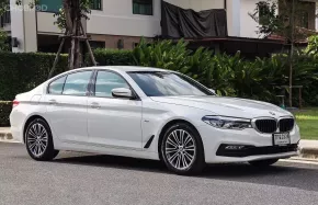 2017 BMW 520d 2.0 Sport รถเก๋ง 4 ประตู รถบ้านแท้ มือเดียวป้ายแดง 