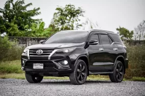 ขาย รถมือสอง 2017 Toyota Fortuner 2.8 TRD Sportivo SUV 