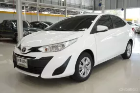 2019 Toyota Yaris Ativ 1.2 E รถเก๋ง 4 ประตู 